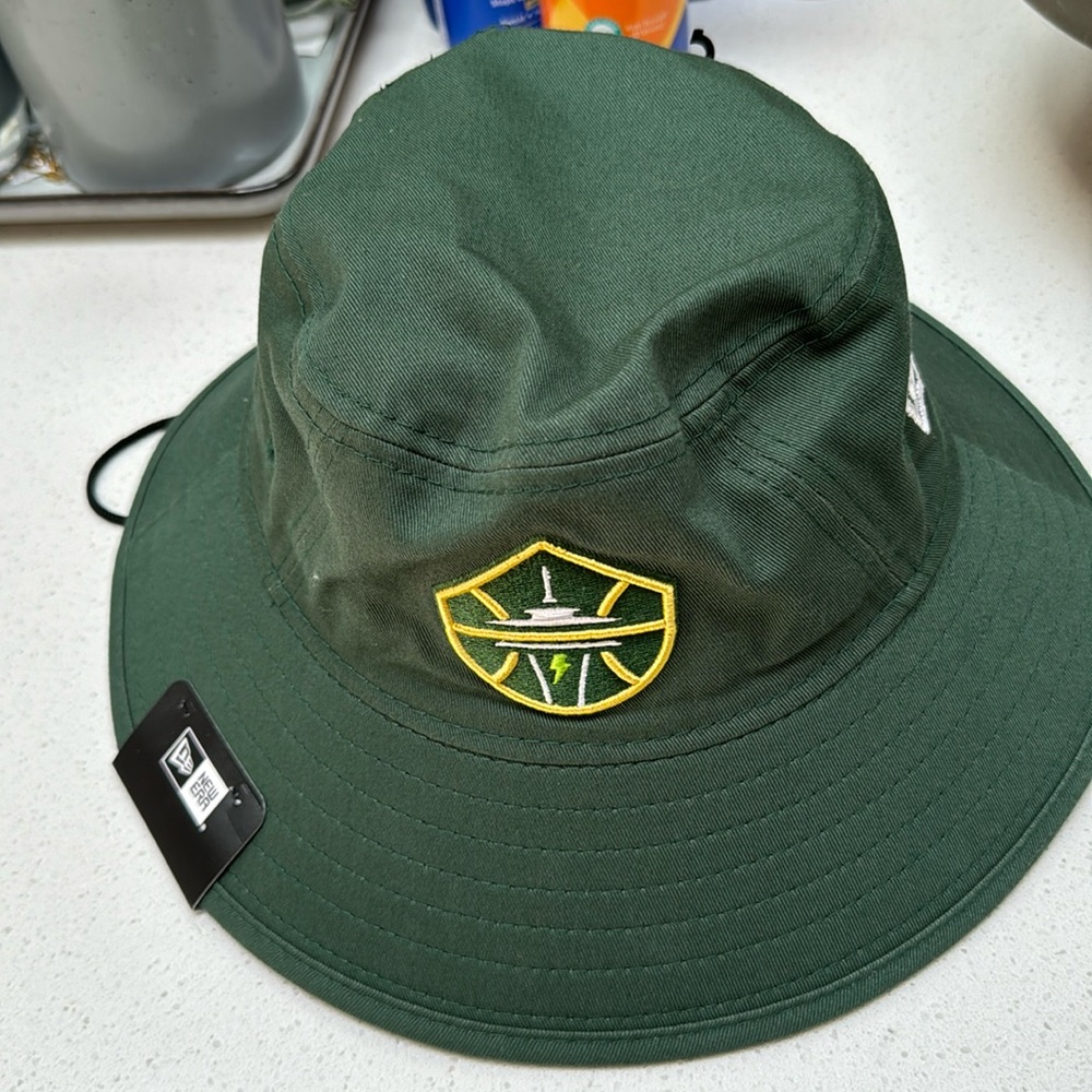 NWT New Era Seattle storm bucket hat